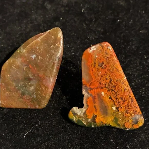 Vintage Stone Clip-On Earrings - Picture 2 of 3